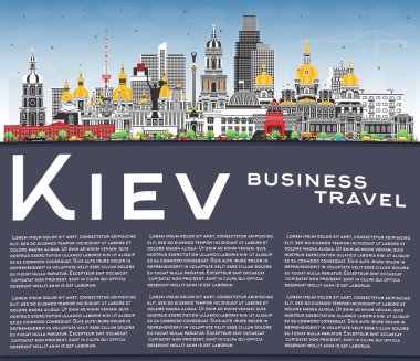 Kiev Ukrayna renkli binalar, mavi gökyüzü ve kopyalama alanı ile ufuk çizgisi. Vektör çizimi. Kent simgeleriyle Kyiv şehri. Tarihi mimariyle iş seyahati ve turizm kavramı.