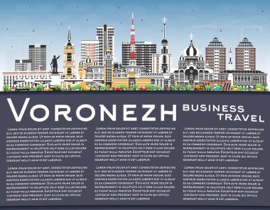 Voronezh Rusya şehri gökyüzü mavi renkli binalar ve kopyalama uzayı ile ufuk çizgisi. Vektör çizimi. Voronezh şehir simgeleriyle dolu. Modern ve tarihi mimariyle iş ve turizm kavramı.