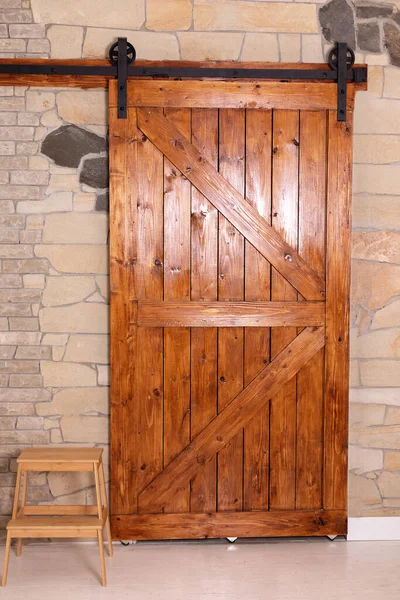 Sliding Barn Wooden Door Indoors Sliding Old Barn Door Modern ストックフォト