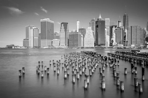Manhattans Finansdistrikt Med Gamla Bryggor Förgrunden Svart Och Vitt New — Stockfoto