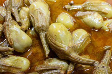 Patlıcan turşusu. Akdeniz mutfak aperatifi