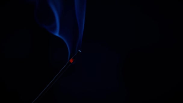 Incense Sticks Burn Smoke Black Background Incense Smoke Slow Motion — Vídeo de Stock