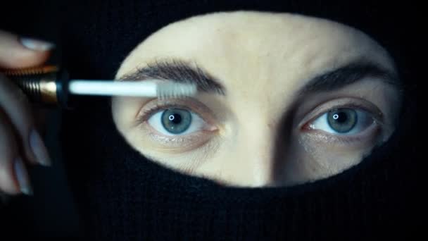 Muslimský Make Krok Krokem Tutorial Dívka Krásnýma Očima Hidžábu Dělá — Stock video