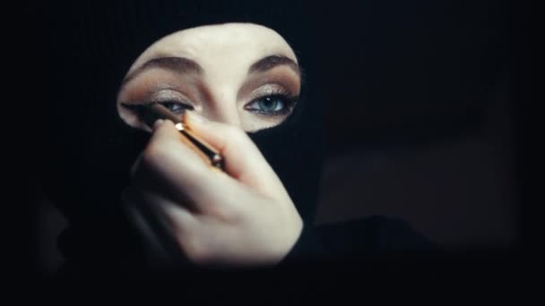 Portrait Beautiful Young Muslim Woman Hijab Facial Makeup Mirror Uniform — Video Stock