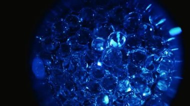Hücre bölünmesi, morula ve embriyo oluşumu. Yumurta konsepti. Erken embriyonik gelişimin animasyonu. Laboratuvarda kavramsal mikrobiyoloji. Döllenme