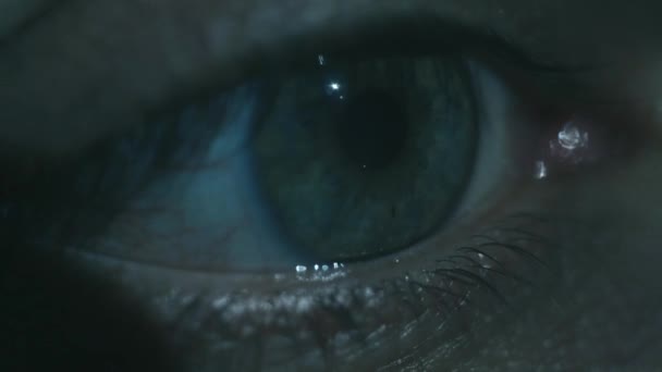 Olho Verde Perto Com Capilares Conceito Oftalmologia Medicina Macro Olho — Vídeo de Stock