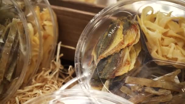 Arachis Befindet Sich Verpacktem Plastik Einem Lebensmittelgeschäft Verpackung Aus Verschiedenen — Stockvideo