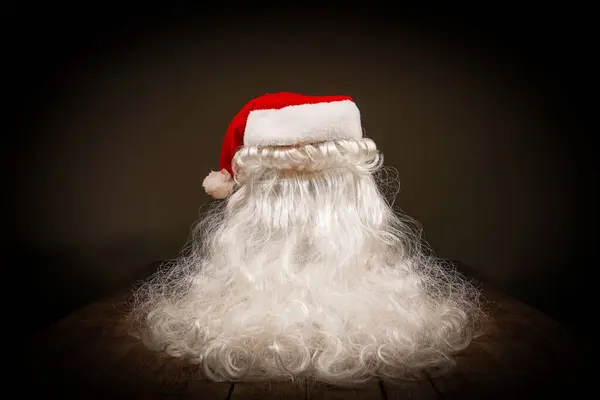 Babbo Natale Cappello Barba Uno Sfondo Legno Simbolismo Delle Vacanze — Foto Stock