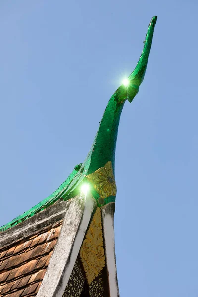 Roof Top Traditional Dok Faa Διακοσμημένο Φωτεινό Πράσινο Γυαλί Στο — Φωτογραφία Αρχείου