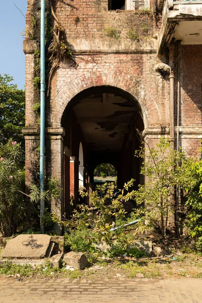Yangon Myanmar Dec 2019 Arch Colonnade Old Abandoned Colonial Era — Stock Photo, Image