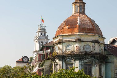 Yangon, Myanmar - 19 Aralık 2019 Yangon Bölgesel Mahkemesi Binası Koloni mimarisi örneği Yangon, Burma, Myanmar