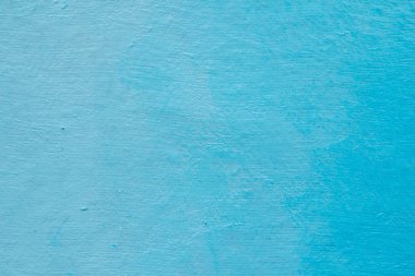 Renk değişimi, yumuşak açık mavi tonlar, tuvalin arka planında boyanmış.