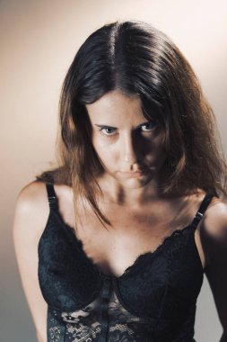 Aktris model. Stüdyo fotoğrafı, renkli fotoğraf..