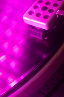 Kayıt çalar eski müzik tarzı 70 'ler, 80' ler ya da 60 'lar DJ için albüm kapağı deign.