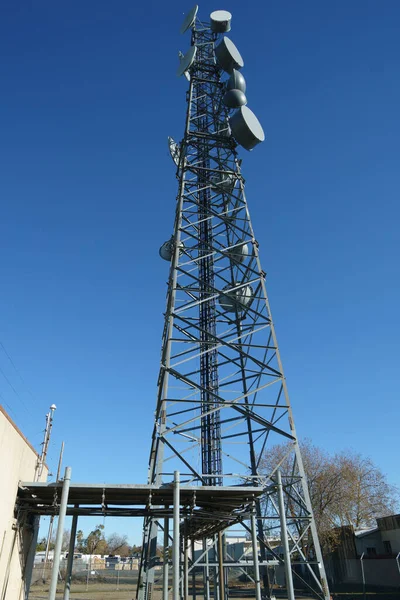 Microwave Telecommunications Cell Tower — Stock Photo, Image
