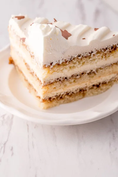 Tiramisu Cake Slice White Frosting — Stock Photo, Image