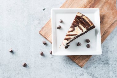 Çikolatalı girdaplı cheesecake