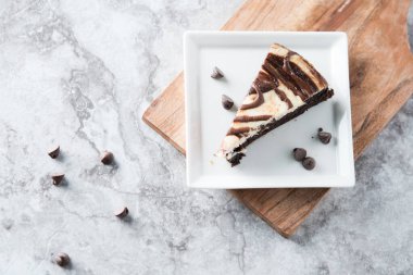 Çikolatalı girdaplı cheesecake