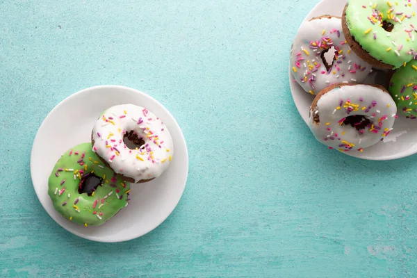 White Green Sprinkled Delicious Doughnuts — Stock Photo, Image