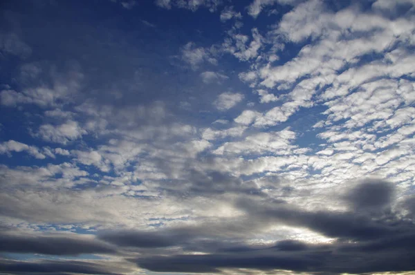 Wolken Boven Blauwe Lucht — Stockfoto