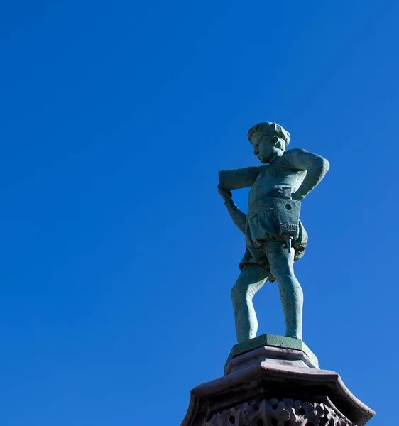 stock image Brussels, Belgium - February  27, 2023 : the Plumber by Jean Cuypers, Petit Sablon