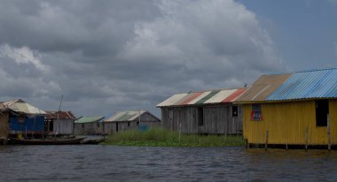 Ganvie, Benin - 26 Ekim 2023 - Ganvie 'nin güzel manzarası