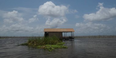 Ganvie, Benin - 26 Ekim 2023 - Ganvie 'nin güzel manzarası