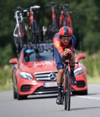 Genly, Belçika - 25 Temmuz 2023: Tour de Wallonie, sahne 4, duruşma zamanı, Luke Plapp