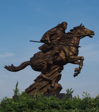 Cotonou, Benin - 22 Ekim 2023: Bio Gura heykeli