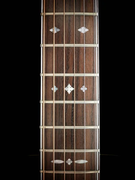Klavye Gitarının Yakın Çekim Görüntüsü Deniz Kulağı Işaretli Gül Ağacı — Stok fotoğraf