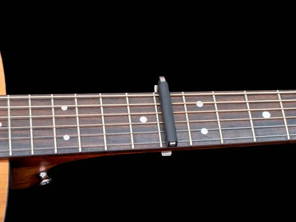 Capo Szyi Gitary Akustycznej Capro Aluminium Ostrość Selektywna Capo — Zdjęcie stockowe