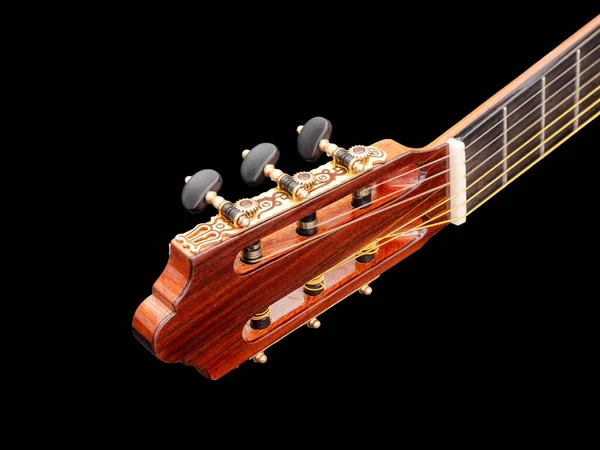 クラシック ギター チューニング マシン オープン 選択的フォーカス ブラック バックグランドのクローズアップ — ストック写真