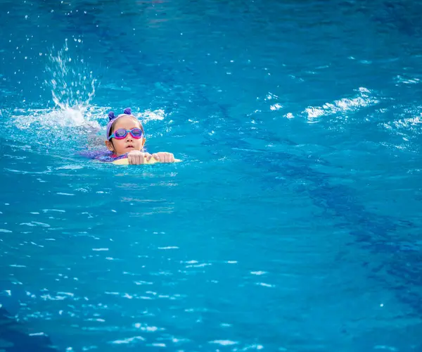 Aziatisch Kind Kind Meisje Dragen Zwempak Naar Leren Zwembad Leren — Stockfoto