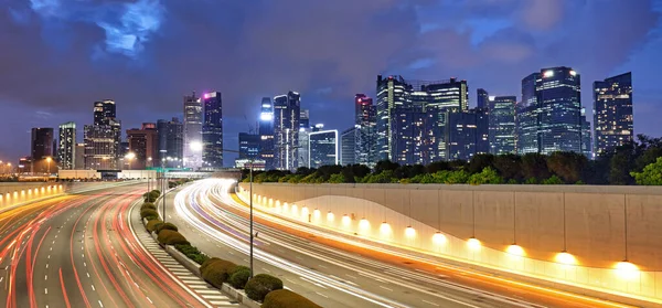 Singapore Cityscape Ορίζοντα Κατά Διάρκεια Του Ηλιοβασιλέματος Κίνηση Μεταφορές — Φωτογραφία Αρχείου