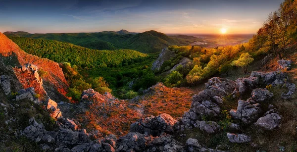 在斯洛伐克喀尔巴阡山的小喀尔巴阡山 从Vapenna山顶到Ladnscape山 — 图库照片