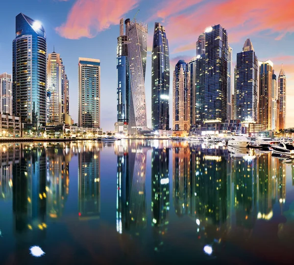 Lyx Dubai Marina Kanal Och Strandpromenad Vackra Sommardagen Dubai Förenade — Stockfoto