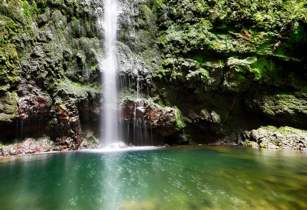 Caldeirao Verde Waterfall Santana Madeira Portugal — 图库照片