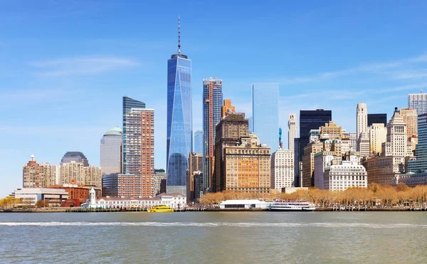 New York City Skyline Day Ship — Stock Photo, Image