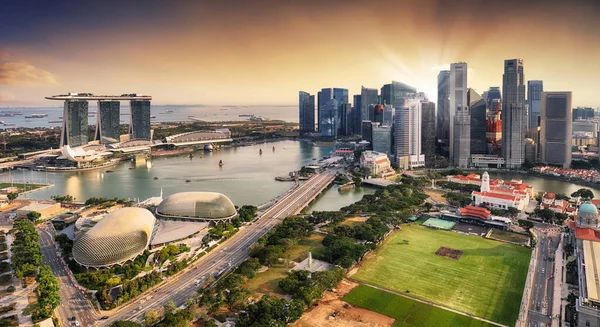 Σινγκαπούρη Cityscape Στο Δραματικό Ηλιοβασίλεμα Ασία — Φωτογραφία Αρχείου