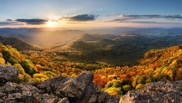 Paisagem Agradável Outono Pico Sitno Eslováquia Paisagem Montanha Pôr Sol — Fotografia de Stock