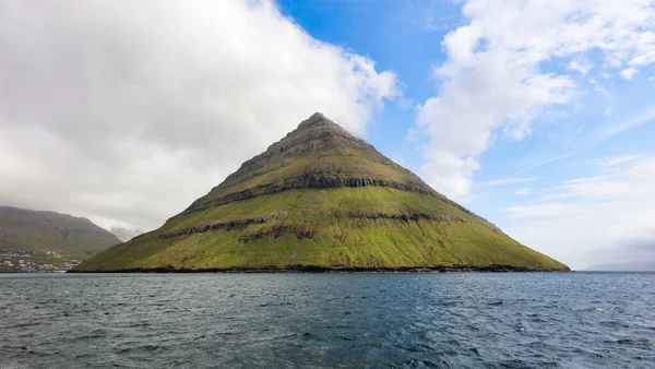 Colina Oceano Atlântico Ilha Faroe — Fotografia de Stock