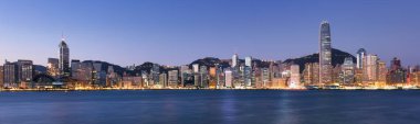 Hong Kong 'da Şehir Mimarisinin Gece ve Skyline' ı