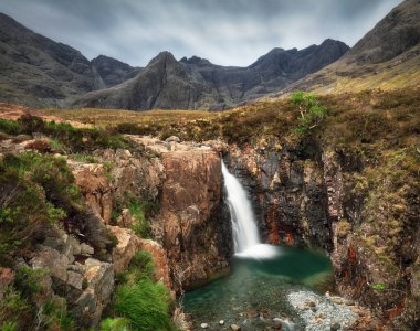 Skye, İskoçya 'daki Şelale - Peri havuzları