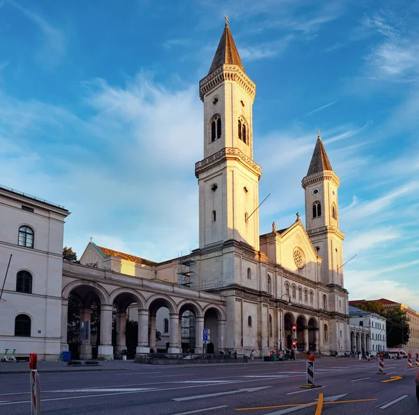 Münih 'teki Sankt Ludwig Kilisesi - Almanya