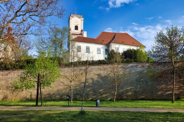 Gyor, Macaristan. Gyor 'un tarihi merkezindeki kilise..