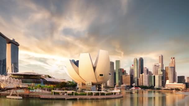 マリーナのスカイラインで日没するシンガポールの都市のタイムラウンド — ストック動画