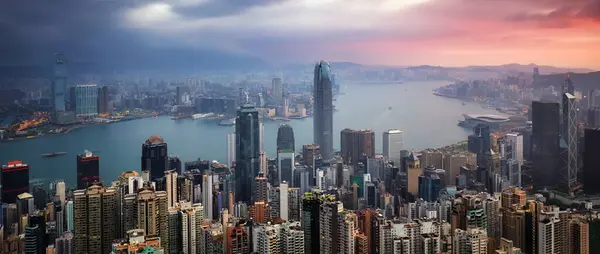 香港全景 维多利亚峰戏剧性的日出 图库图片