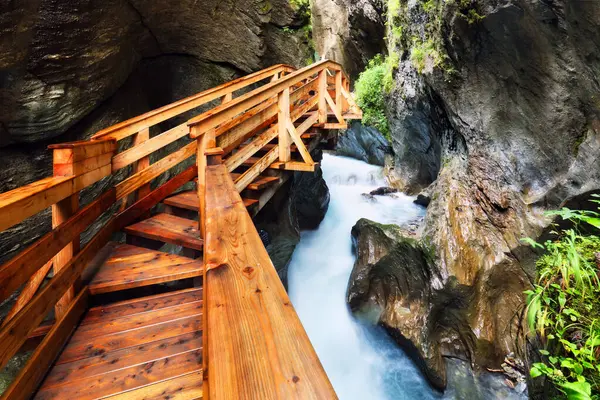 Sigmund Thun Gorge. Avusturya, Kaprun yakınlarındaki Kapruner Cascade Vadisi.