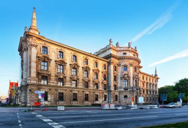 Münih - Adalet Sarayı - Karlsplatz, Bavyera, Almanya yakınlarında Justizpalast