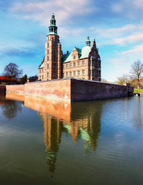 Kopenhag, Danimarka 'da su refleksli Rosenborg Kalesi